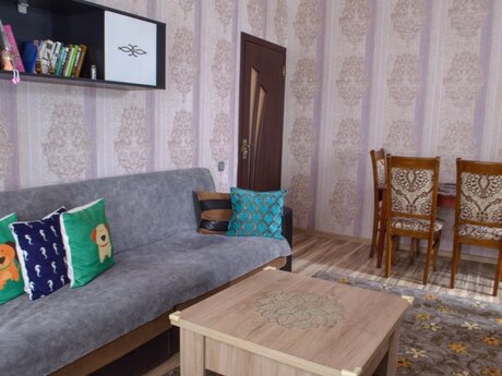 2 otaqlı köhnə tikili - Xətai r. - 55 m²
