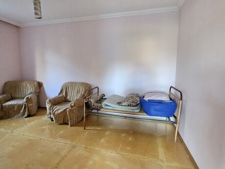 House with Garden, Villa For Sale