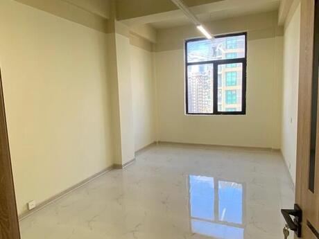 Elan №6037238 - Bakı, 28 May m., 16 otaqlı, 530 m²