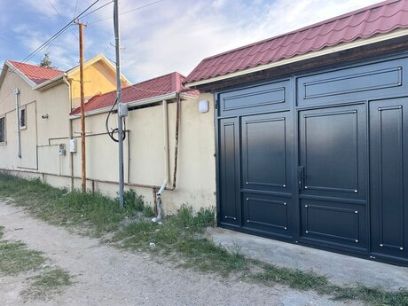 House with Garden, Villa For Sale