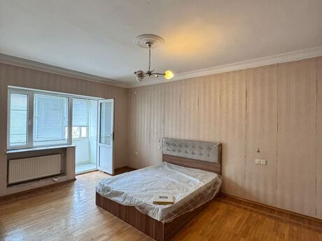 3 otaqlı yeni tikili - Elmlər Akademiyası m. - 135 m²