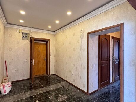 3 otaqlı yeni tikili - Elmlər Akademiyası m. - 135 m²