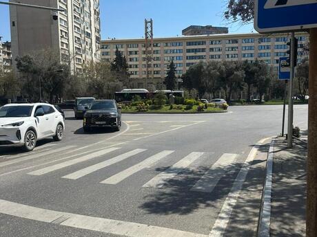 8 otaqlı həyət evi/bağ evi - Azadlıq Prospekti m. - 155 m²