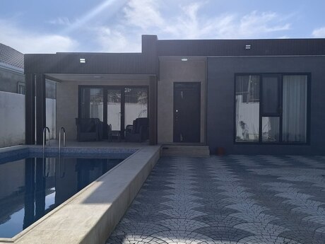 House with Garden, Villa For Sale