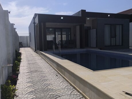 3 otaqlı həyət evi/bağ evi - Novxanı q. - 150 m²