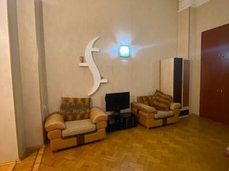 Объявление №6037663 - Баку, м. Сахил, 1-комн., 65 м², 2/3 этаж