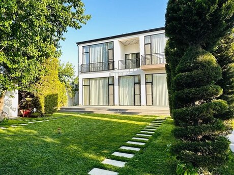 6 otaqlı həyət evi/bağ evi - Mərdəkan q. - 500 m²