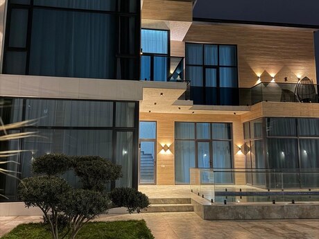 5 otaqlı həyət evi/bağ evi - Mərdəkan q. - 350 m²