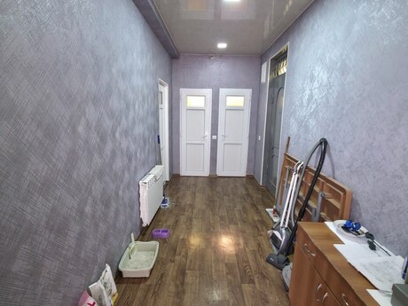 7 otaqlı həyət evi/bağ evi - Bakıxanov q. - 143 m²