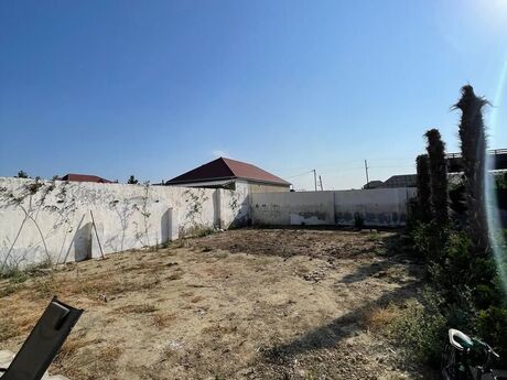 House with Garden, Villa For Sale