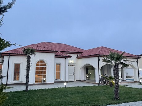 5 otaqlı həyət evi/bağ evi - Mərdəkan q. - 350 m²
