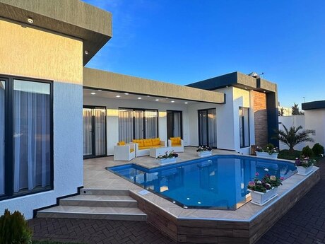 4 otaqlı həyət evi/bağ evi - Mərdəkan q. - 250 m²