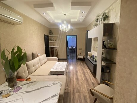 4 otaqlı köhnə tikili - Azadlıq Prospekti m. - 100 m²