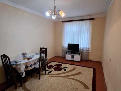 Объявление №6037782 - Баку, пос. Бакиханова, 2-комн., 73 м², 1/9 этаж