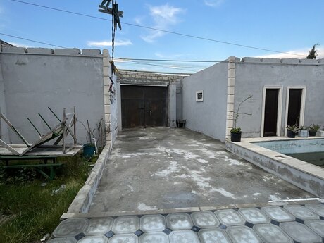 House with Garden, Villa For Sale