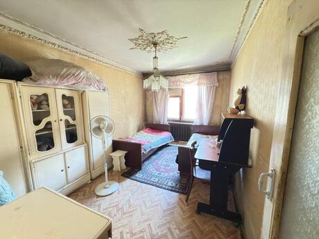 4 otaqlı köhnə tikili - Həzi Aslanov m. - 120 m²