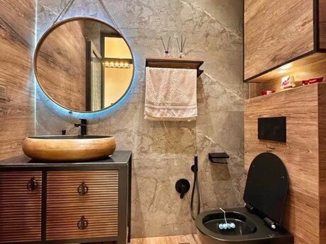 House with Garden, Villa For Rent