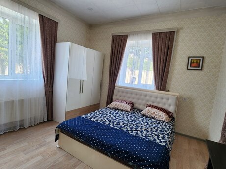 House with Garden, Villa For Rent