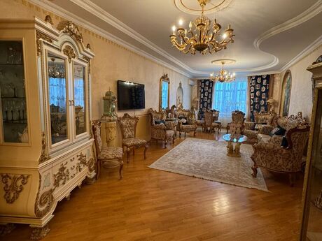 4 otaqlı yeni tikili - Elmlər Akademiyası m. - 185 m²