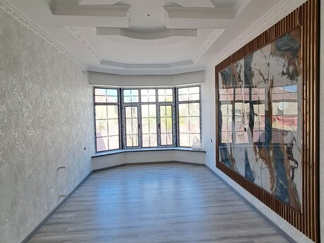 4 otaqlı həyət evi/bağ evi - Saray q. - 110 m²