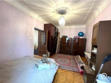 4 otaqlı köhnə tikili - İçəri Şəhər m. - 120 m²