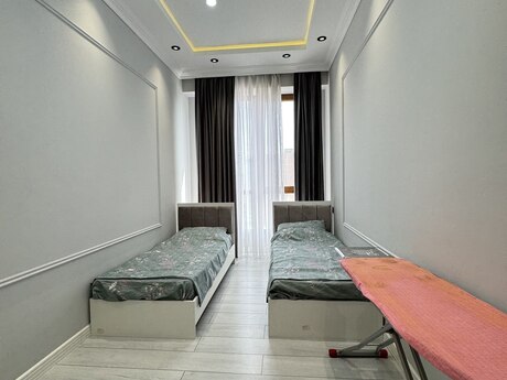 3-комн. новостройка - Насиминский  р. - 90 м²