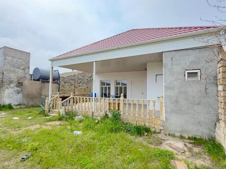 3 otaqlı həyət evi/bağ evi - Şüvəlan q. - 90 m²