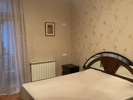 3 otaqlı köhnə tikili - İçəri Şəhər m. - 125 m²