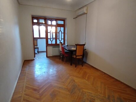 Elan №6038616 - Bakı, Yasamal r., 2 otaqlı, 50 m², 4/5 mərtəbə