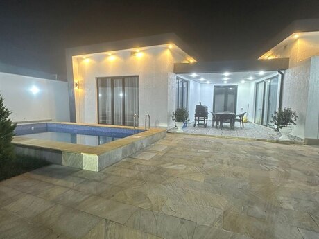 House with Garden, Villa For Rent