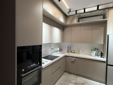 4 otaqlı yeni tikili - Nəsimi r. - 160 m²