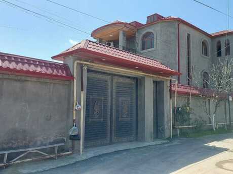 9 otaqlı həyət evi/bağ evi - Masazır q. - 450 m²