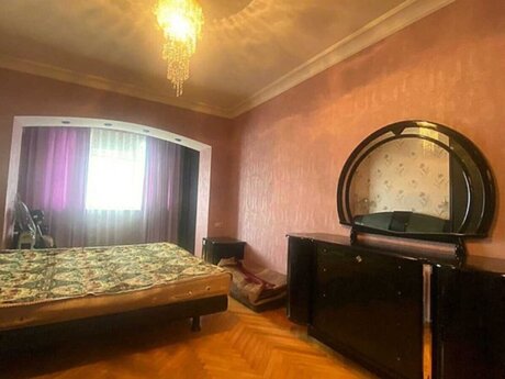 4 otaqlı yeni tikili - Elmlər Akademiyası m. - 115 m²