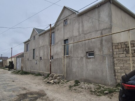 House with Garden, Villa For Sale