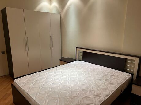 3 otaqlı yeni tikili - 28 May m. - 140 m²