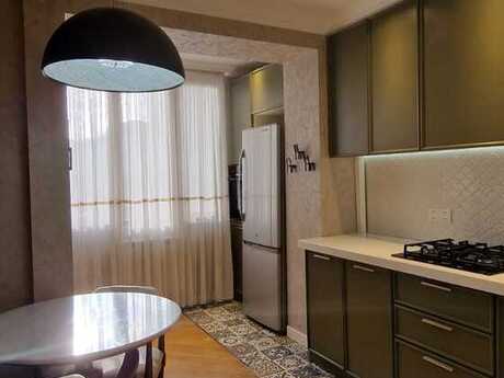 Объявление №6039245 - Баку, м. Нариман Нариманов, 2-комн., 70 м², 3/5 этаж