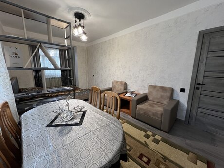 1 otaqlı köhnə tikili - Bakıxanov q. - 45 m²
