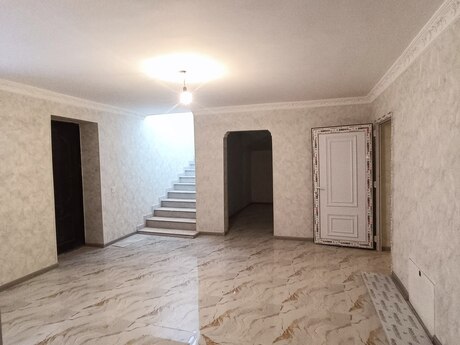 7 otaqlı həyət evi/bağ evi - Masazır q. - 180 m²