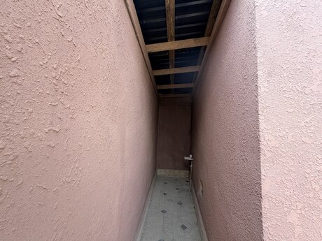 House with Garden, Villa For Sale