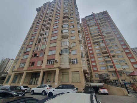 Obyekt - Elmlər Akademiyası m. - 517 m²