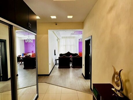 3 otaqlı yeni tikili - Xətai r. - 130 m²