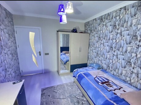 5 otaqlı köhnə tikili - Neftçilər m. - 115 m²