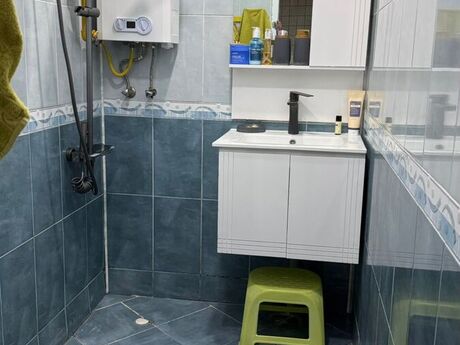 3 otaqlı köhnə tikili - Həzi Aslanov m. - 85 m²