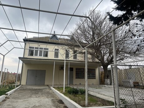 5-комн. дом/дача - Бинагадинский р. - 200 м²