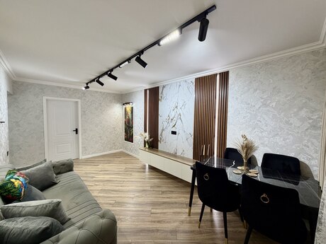 2 otaqlı köhnə tikili - Neftçilər m. - 55 m²
