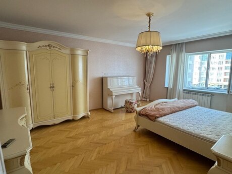 Kirayə 4 otaqlı mənzil, 200 m², Şah İsmayıl Xətai: 170 ₼/ay 2