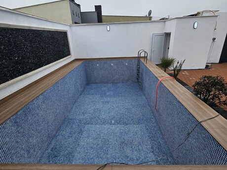 4 otaqlı həyət evi/bağ evi - Şüvəlan q. - 150 m²