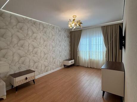 3 otaqlı köhnə tikili - Yeni Günəşli q. - 80 m²