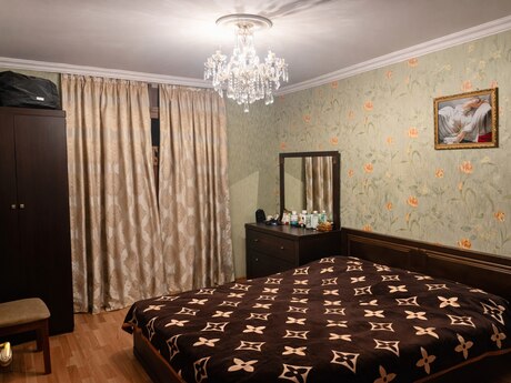 3 otaqlı köhnə tikili - Xətai r. - 80 m²