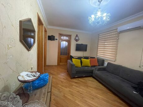 6 otaqlı həyət evi/bağ evi - Abşeron r. - 350 m²